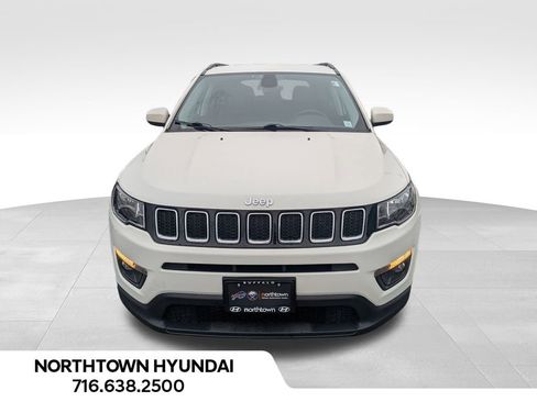 Used 2019 Jeep Compass Latitude image 10