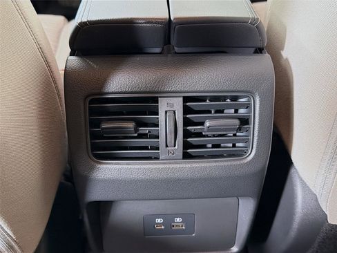 Used 2023 Nissan Rogue SV image 23