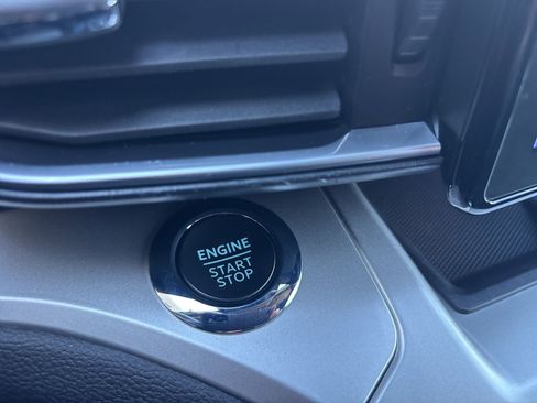 Certified 2022 Ford Explorer XLT w/ Equipment Group 202A image 24