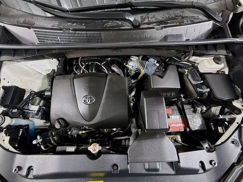 Used 2019 Toyota Highlander Limited FWD image 33
