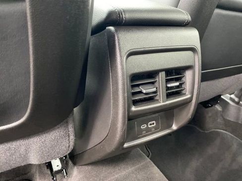 Certified 2025 Cadillac XT4 Premium Luxury AWD/4WD image 17