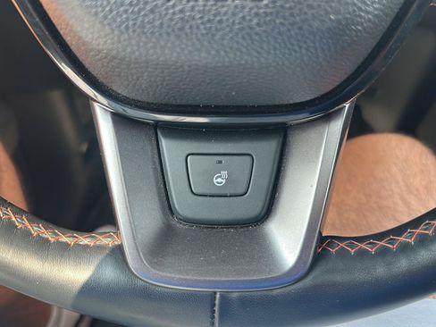 Used 2025 Honda Pilot TrailSport image 18