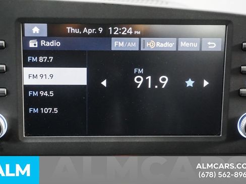 Used 2025 Hyundai Elantra SE image 32