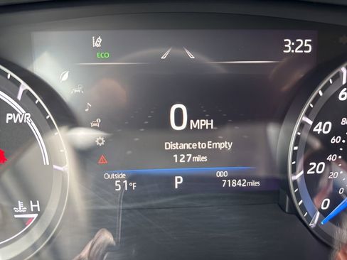 Used 2021 Toyota Highlander XLE image 26