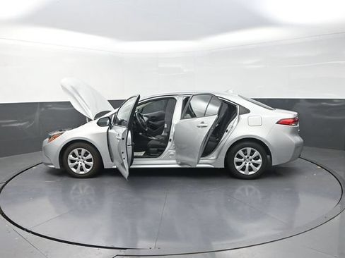 Used 2024 Toyota Corolla LE FWD image 42