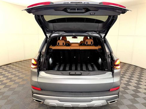 Used 2024 BMW X5 xDrive40i w/ Premium Package AWD/4WD image 22