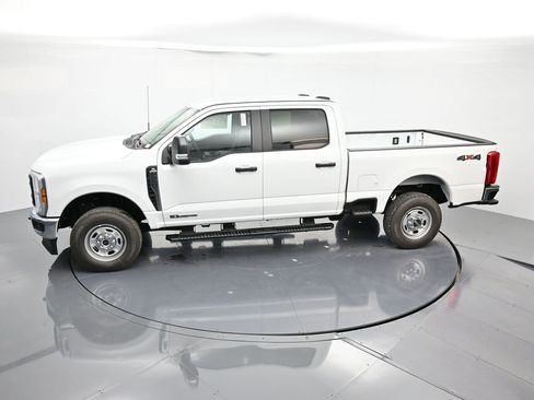 New 2025 Ford F250 XL w/ XL Chrome Package image 37