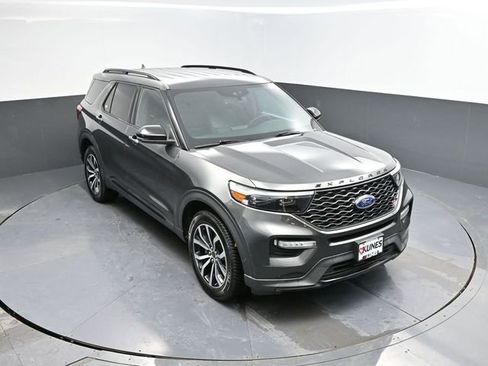 Used 2020 Ford Explorer ST image 38