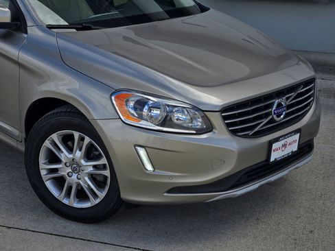 Used 2016 Volvo XC60 T5 Premier w/ Proximity Package AWD/4WD image 44