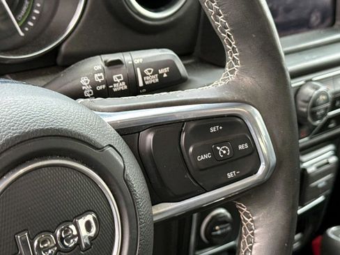 Used 2023 Jeep Wrangler Unlimited Sahara w/ Cold Weather Group image 16