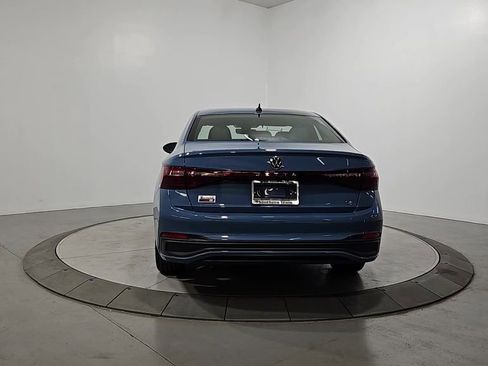 New 2026 Volkswagen Jetta SE FWD image 4