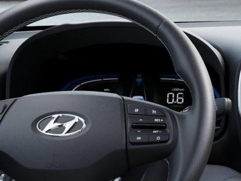 New 2026 Hyundai Venue SEL FWD image 14