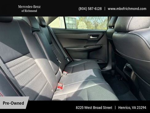 Used 2017 Toyota Camry SE w/ Moonroof Package image 7