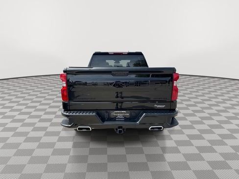 Used 2022 Chevrolet Silverado 1500 Custom Trail Boss w/ Midnight Edition AWD/4WD image 8