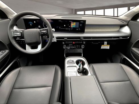 New 2026 Hyundai Ioniq 9 Limited image 5