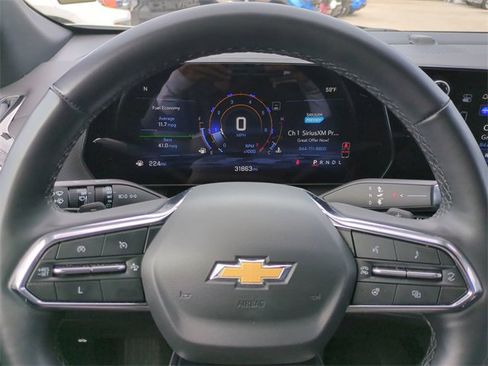 Certified 2025 Chevrolet Equinox LT image 30