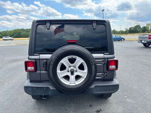 Used 2022 Jeep Wrangler Unlimited Sport AWD/4WD image 11