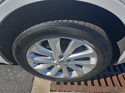 Used 2017 Buick Envision Premium w/ Driver Confidence Package image 10