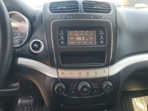 Used 2015 Dodge Journey SXT w/ Flexible Seating Group FWD image 14