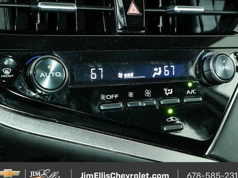 Used 2024 Toyota Camry SE FWD image 15