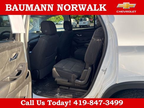 Used 2021 Chevrolet Traverse LT FWD image 18