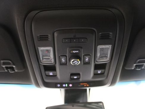 Used 2022 Chevrolet Suburban RST w/ Luxury Package AWD/4WD image 44
