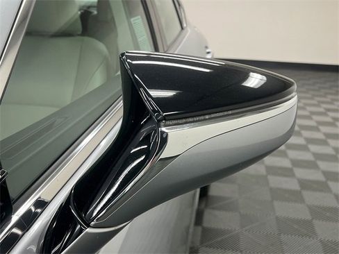 Certified 2024 Lexus ES 300h w/ Premium Package image 22