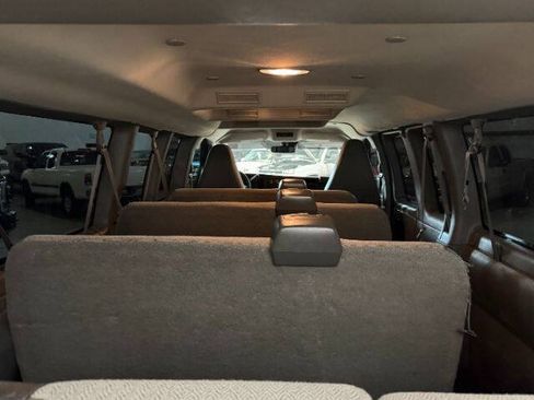 Used 2021 Chevrolet Express 3500 LT w/ LT Preferred Equipment Group RWD image 13