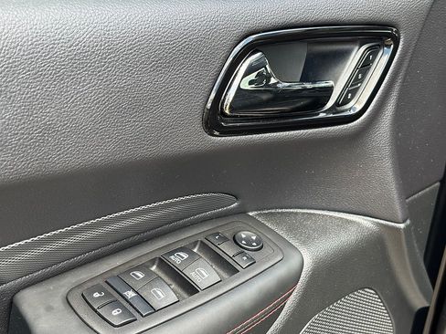 Used 2024 Dodge Durango R/T RWD image 30