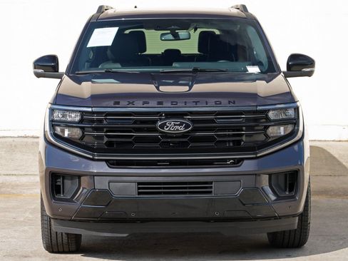 Used 2026 Ford Expedition Platinum w/ Stealth Appearance Package AWD/4WD image 51