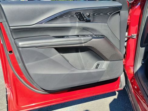 Certified 2024 Cadillac Lyriq Luxury image 21