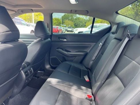 Used 2021 Nissan Altima 2.5 SL FWD image 8