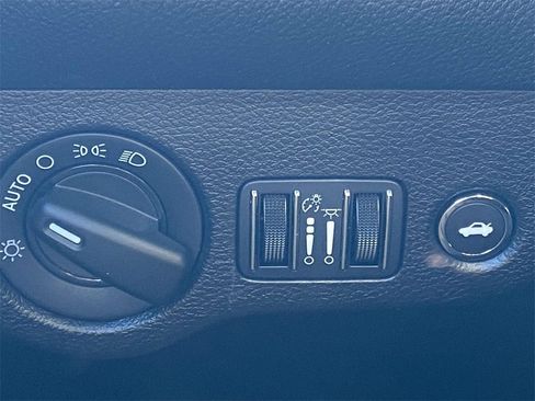 Used 2023 Dodge Challenger R/T w/ Blacktop Package image 30