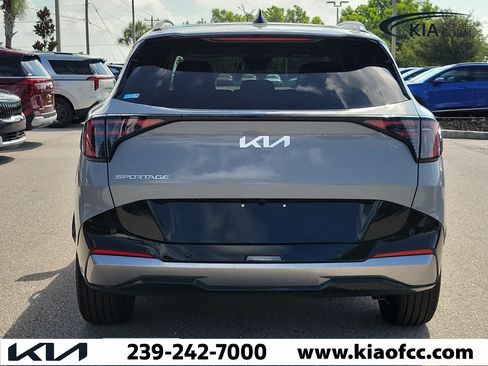 New 2026 Kia Sportage SX FWD image 5