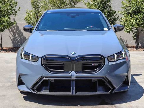Used 2025 BMW M5 w/ M Driver's Package AWD/4WD image 2