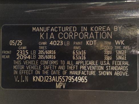 Used 2025 Kia Soul LX image 33