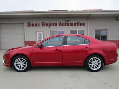 Used 2012 Ford Fusion SEL image 2