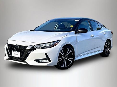 Used 2022 Nissan Sentra SR w/ Electronics Package image 5