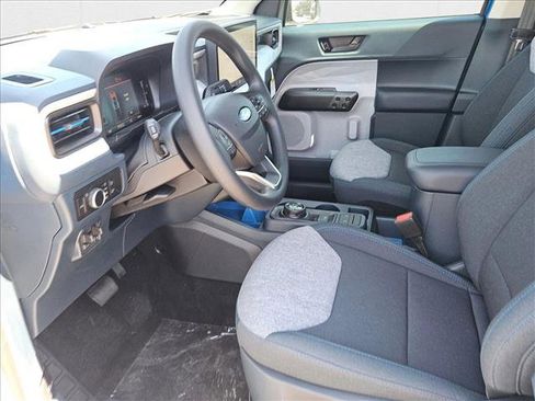 New 2025 Ford Maverick XLT w/ 4K Tow Package image 13