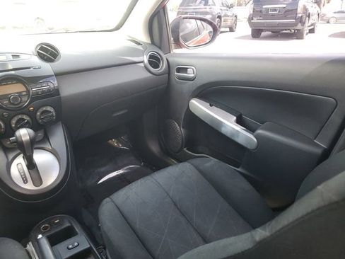 Used 2014 MAZDA MAZDA2 Sport image 10