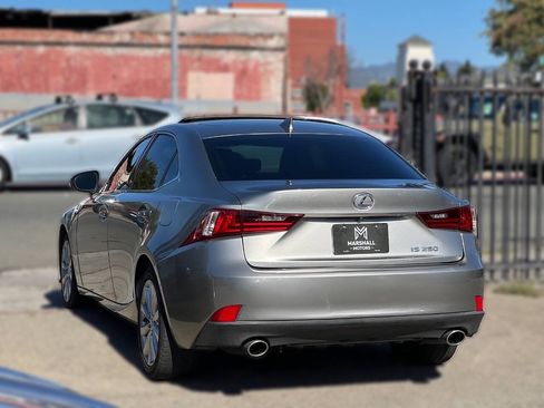 Used 2015 Lexus IS 250 RWD image 4