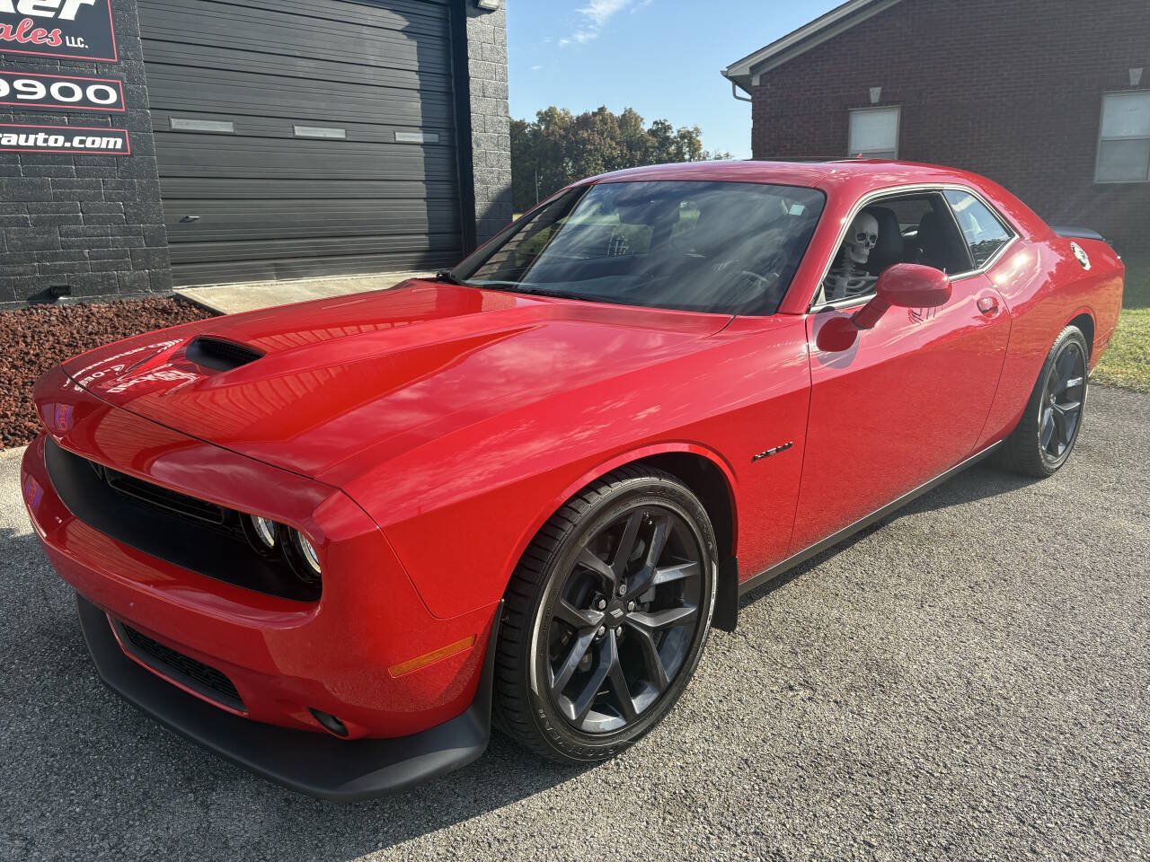Used 2022 Dodge Challenger R/T w/ Plus Package RWD image 3