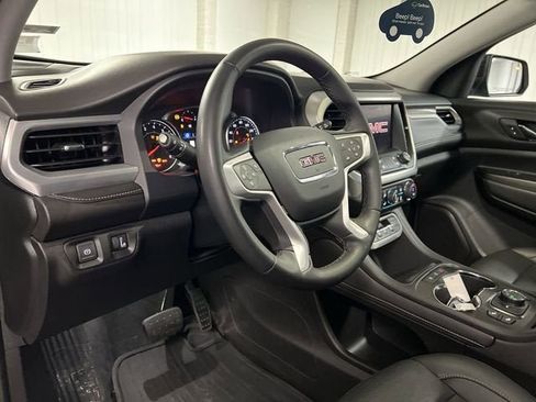 Certified 2023 GMC Acadia SLT AWD/4WD image 10