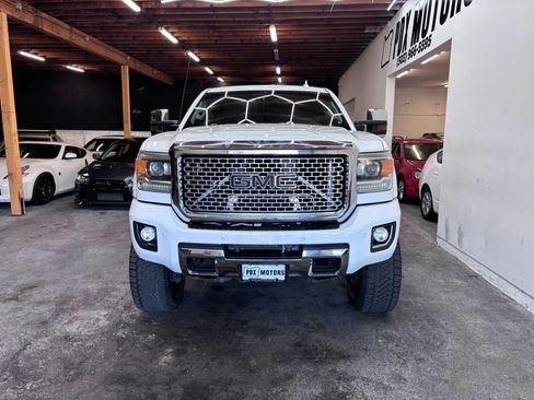 Used 2016 GMC Sierra 2500 Denali w/ Duramax Plus Package AWD/4WD image 3