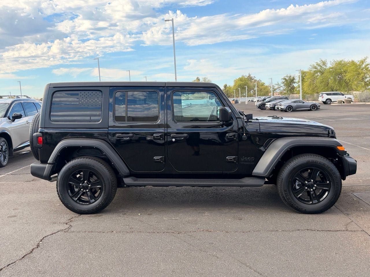 Used 2022 Jeep Wrangler Unlimited Sport AWD/4WD image 8