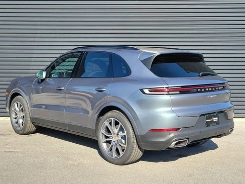 New 2026 Porsche Cayenne AWD/4WD image 3