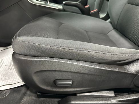 Used 2015 Chevrolet Cruze LT FWD image 12