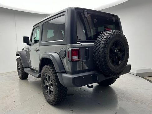 Used 2023 Jeep Wrangler Willys image 4