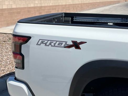 Used 2024 Nissan Frontier Pro-X w/ Pro Convenience Package image 9