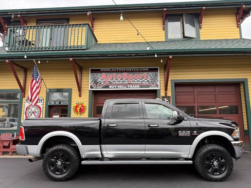 Used 2016 RAM 2500 Laramie AWD/4WD image 2